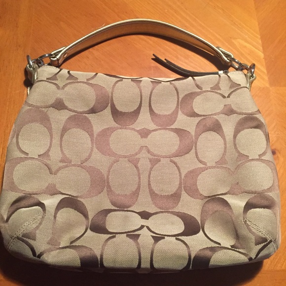 COACH Signature Bag - Picture 7 of 8